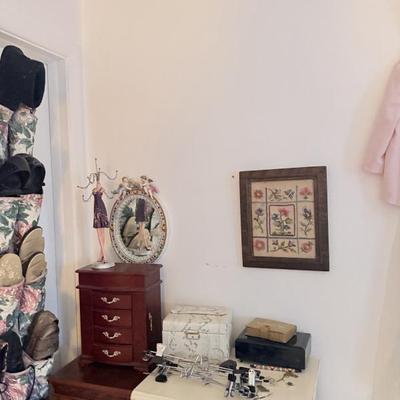 Sale Photo Thumbnail #143