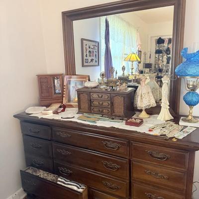 Sale Photo Thumbnail #151