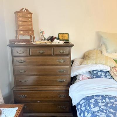 Sale Photo Thumbnail #148