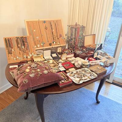 Sale Photo Thumbnail #237