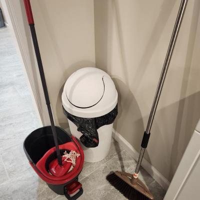 Sale Photo Thumbnail #209