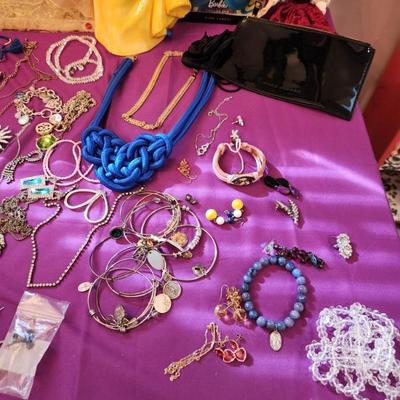 Sale Photo Thumbnail #21