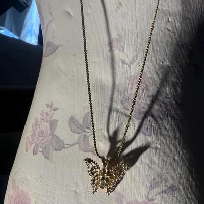 Vintage Giovanni Butterfly Necklace – Gold toned Chain – Mid-Century Elegance