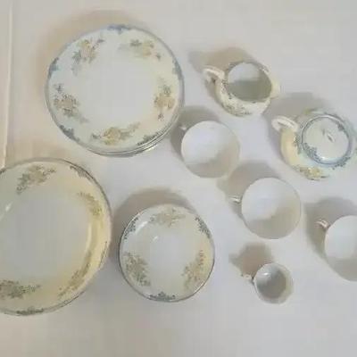 Vintage China In The  "GCA1" pattern by Gold Castle