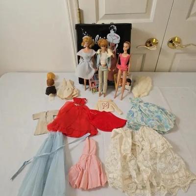3 Mid-Century-Vintage Barbie Dolls With Clothing