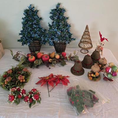 Sale Photo Thumbnail #60: Vintage Christmas decor