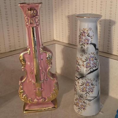 Vintage wall pocket and vase