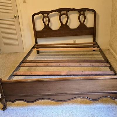 Sale Photo Thumbnail #87: Available for early sale!
You must bring help to move and load.
Vintage Mid-Century Full bed frame. 