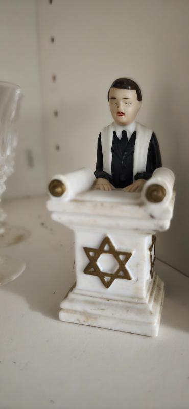 Sale Photo Thumbnail #128