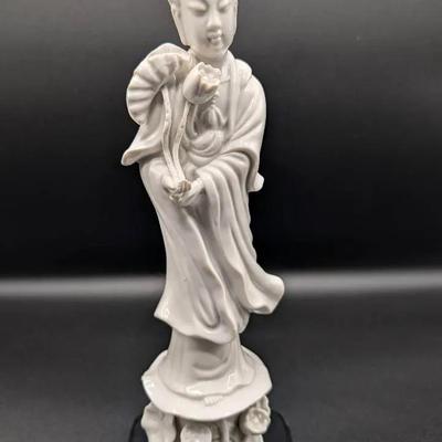Chinese Seyei Porcelain Goddess of Mercy