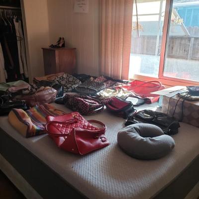 Sale Photo Thumbnail #16