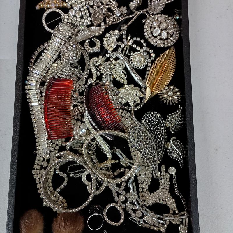 Sale Photo Thumbnail #2