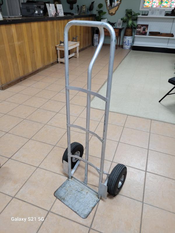 Sale Photo Thumbnail #2