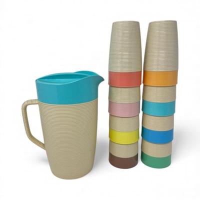 Retro Vintage Raffiaware Thermo-Temp Pitcher & 8 Tumblers – USA	