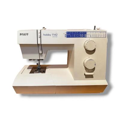 Pfaff Hobby 1142 Sewing Machine	
