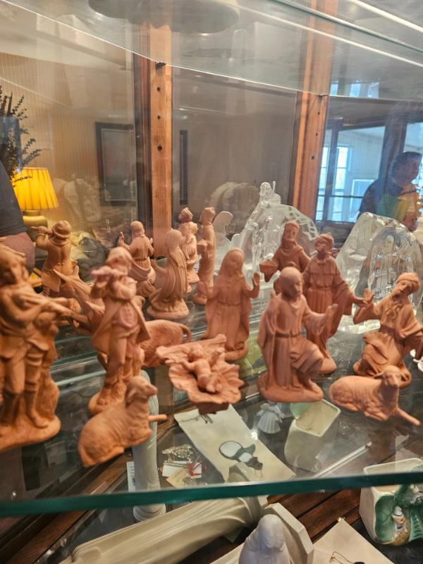 Sale Photo Thumbnail #12