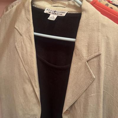 Sale Photo Thumbnail #563