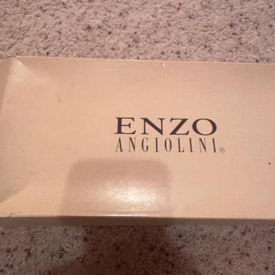 Sale Photo Thumbnail #509