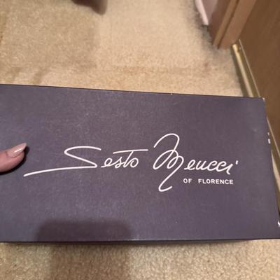 Sale Photo Thumbnail #493