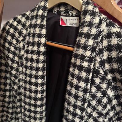 Sale Photo Thumbnail #164