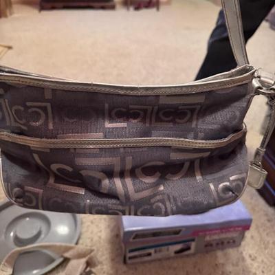 Sale Photo Thumbnail #498