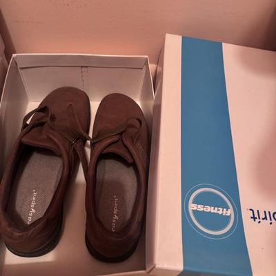 Sale Photo Thumbnail #505