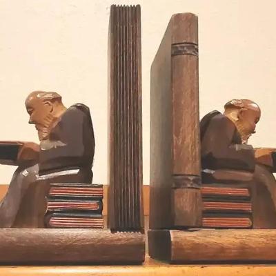 Vintage Hand-Carved Wooden Scholar Bookends 1950-1960
