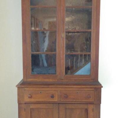 Oak Glass-Front Hutch / Step-Back Cupboard (c. 1890–1910)