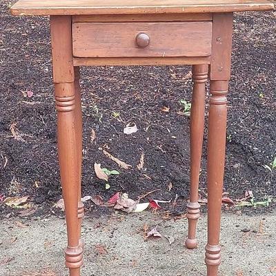 Accent Table