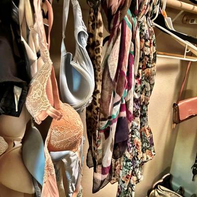 Sale Photo Thumbnail #30