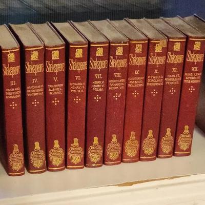 The Handy-Volume Shakspeare – 12-Volume Miniature Edition by Bradbury, Agnew & Co. (c. 1870–1890)