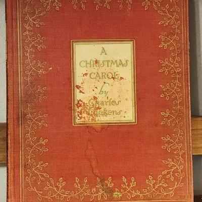 A Christmas Carol by Charles Dickens – Decorative Vintage Edition

