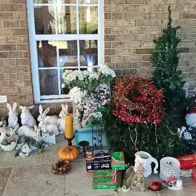 Holiday Décor Collection – Easter, Christmas & Fall