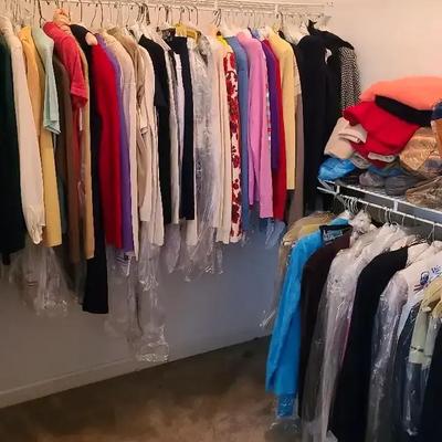 Women’s Clothing Sizes L/XL Featuring Ralph Lauren and Charter Club