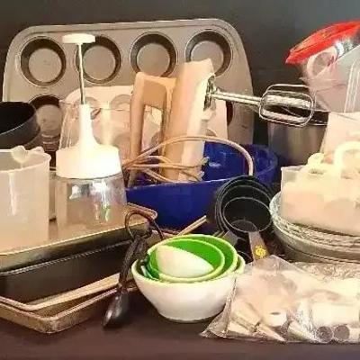 Pampered Chef Mixing Bowls, GE Hand Mixer, Bakeware & Measuring Tools