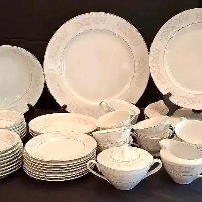 Crestwood China Dinnerware Collection