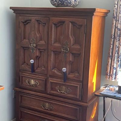 Sale Photo Thumbnail #43