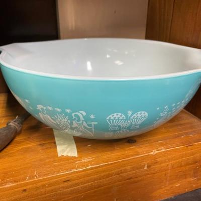 PYREX BLUE AMISH