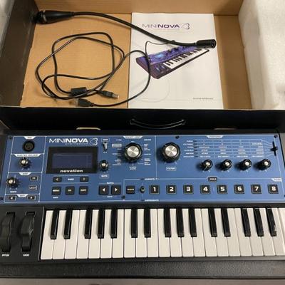 NOVASTATION MININOVA COMPACT SYNTH
