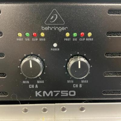 BEHRINGER KM750 AMPLIFIER