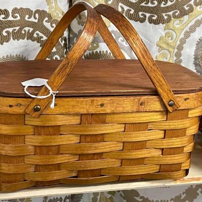 WOVEN PICNIC BASKET