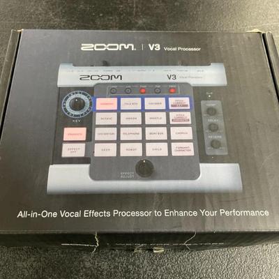 ZOOM V3 VOCAL EFFECTS PROCESSOR