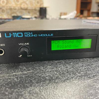 ROLAND U-110 SOUND MODULE