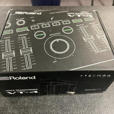 ROLAND VT-4 VOICE TRANSFORMER