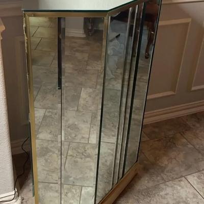 Mirrored Display Stand 