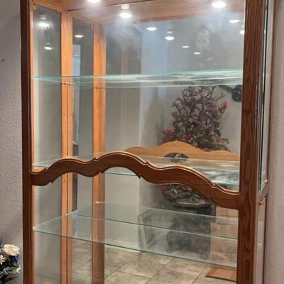 Lighted Glass Display Cabinet 
