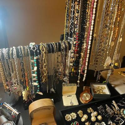 Sale Photo Thumbnail #206