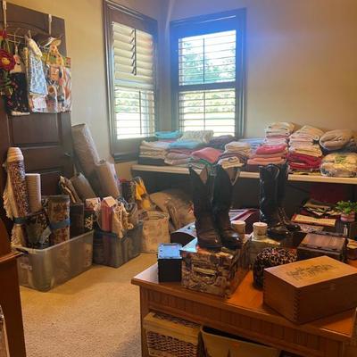 Sale Photo Thumbnail #172