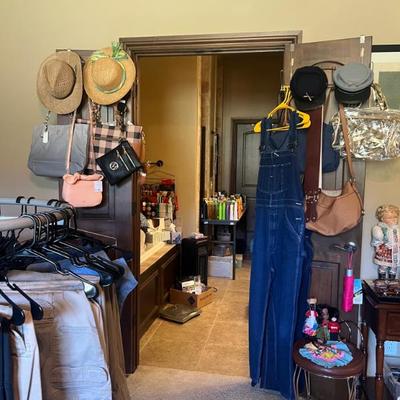 Sale Photo Thumbnail #15