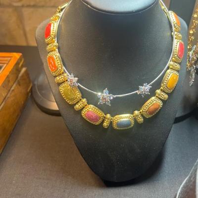 Sale Photo Thumbnail #200